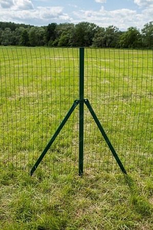 Рулонная сетка Jarditor Mesh-Brico 2,10/100/50 1,5х25м RAL 6005