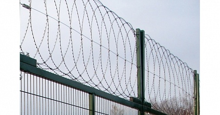 Плоский барьер безопасности из армированной колючей ленты (бухта 500 мм)